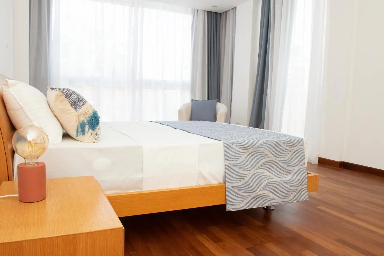 Touch Blue Residences لارنكا