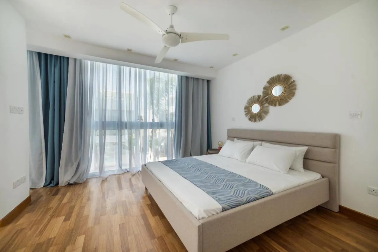 فيلة Touch Blue Residences لارنكا